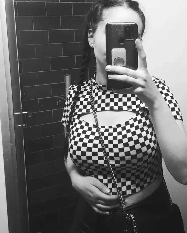 Carla, 24 anni